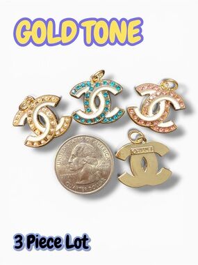 Lot Of 3 CC Gold Tone Zipper Pull Button Charms 22mm